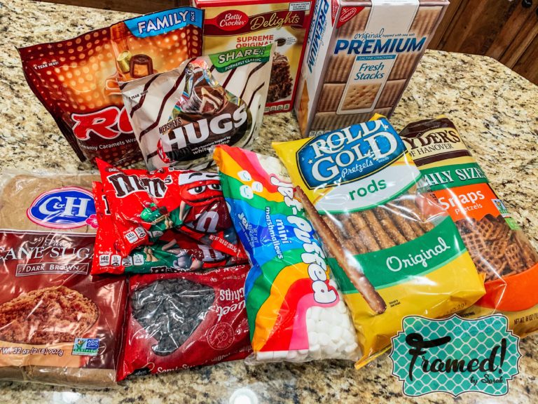 Easy Christmas Snack Tray Ingredients