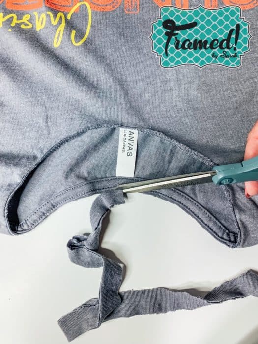 How to Distress a T-Shirt