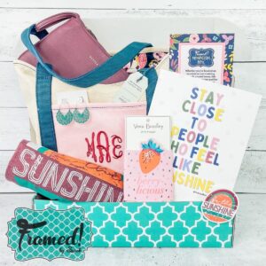 Read more about the article Bold Colorful Florals • July Monogram Box™ Reveal