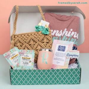 Read more about the article Feelin’ Those Beachy, Summery Vibes • July 2025 Monogram Box