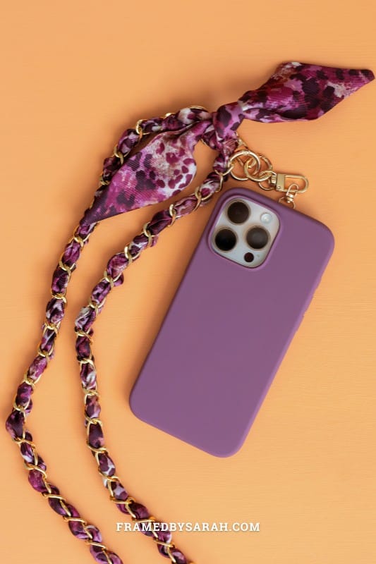 Scarf Phone Chain